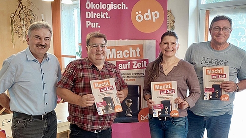 Im Bild v.l.n.r.: Alfred Damm, Christian Wallmeyer, Landesvorsitzende Agnes Becker und Günther Sparrer (Bild: ÖDP/Angelina Wallmeyer)